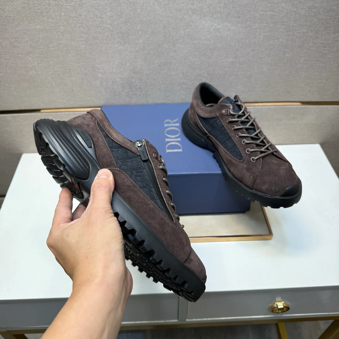 ⬛️Men's shoes 💰p560 [Dior~] Men's casual shoes 2025z cabinet sales simultaneously 🔶Size: 39-44 #️⃣ 🔷2 colors🔜The upper is made of multi-material splicing➕Genuine leather lining, comfortable and breathable, sole: original comfortable and wear-resistant outsole, ⚠️Real shot📱Photographed🎬The real thing is better📢📢📢